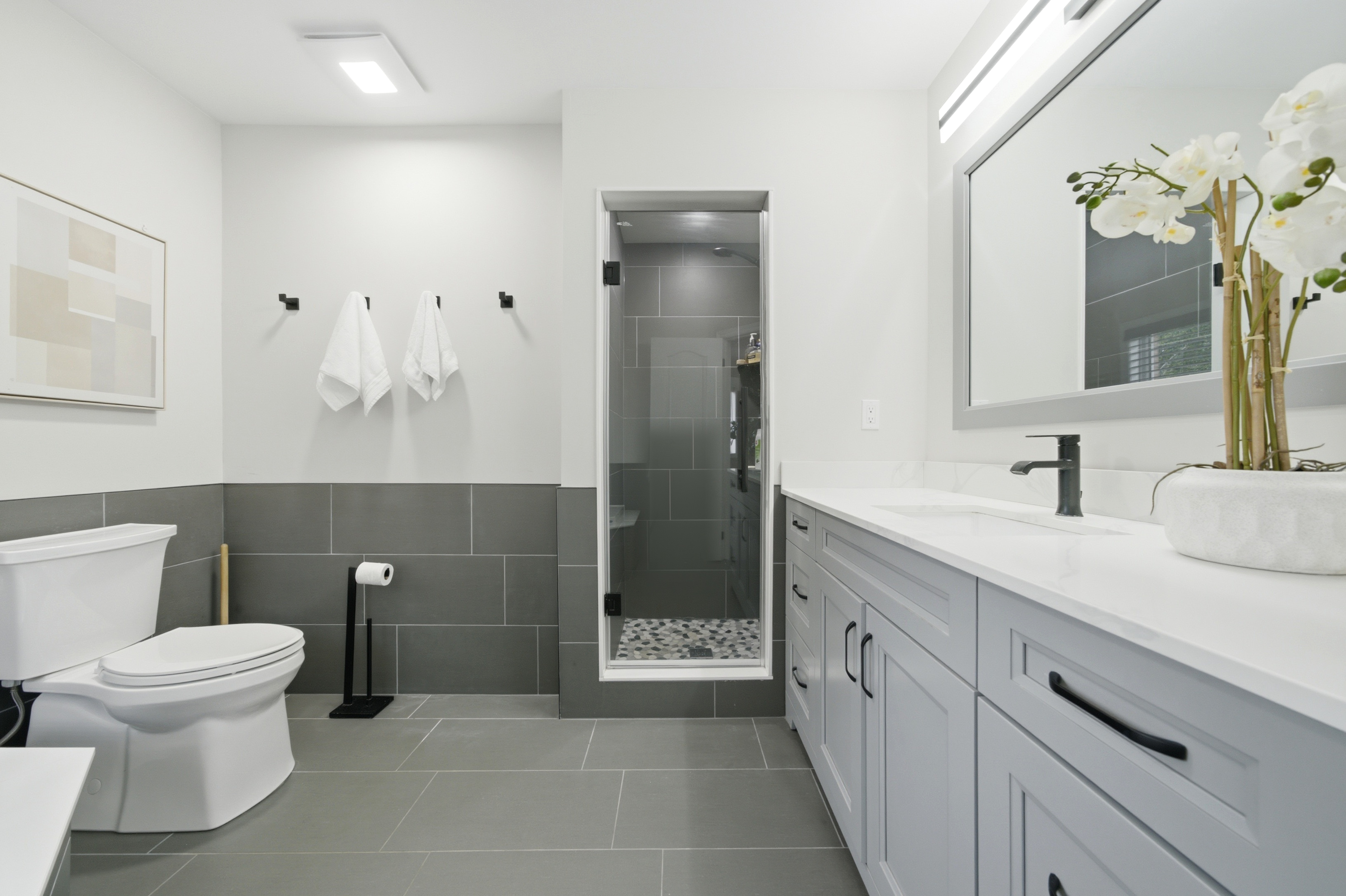 The Ensuite at 7287 Waldorf Way