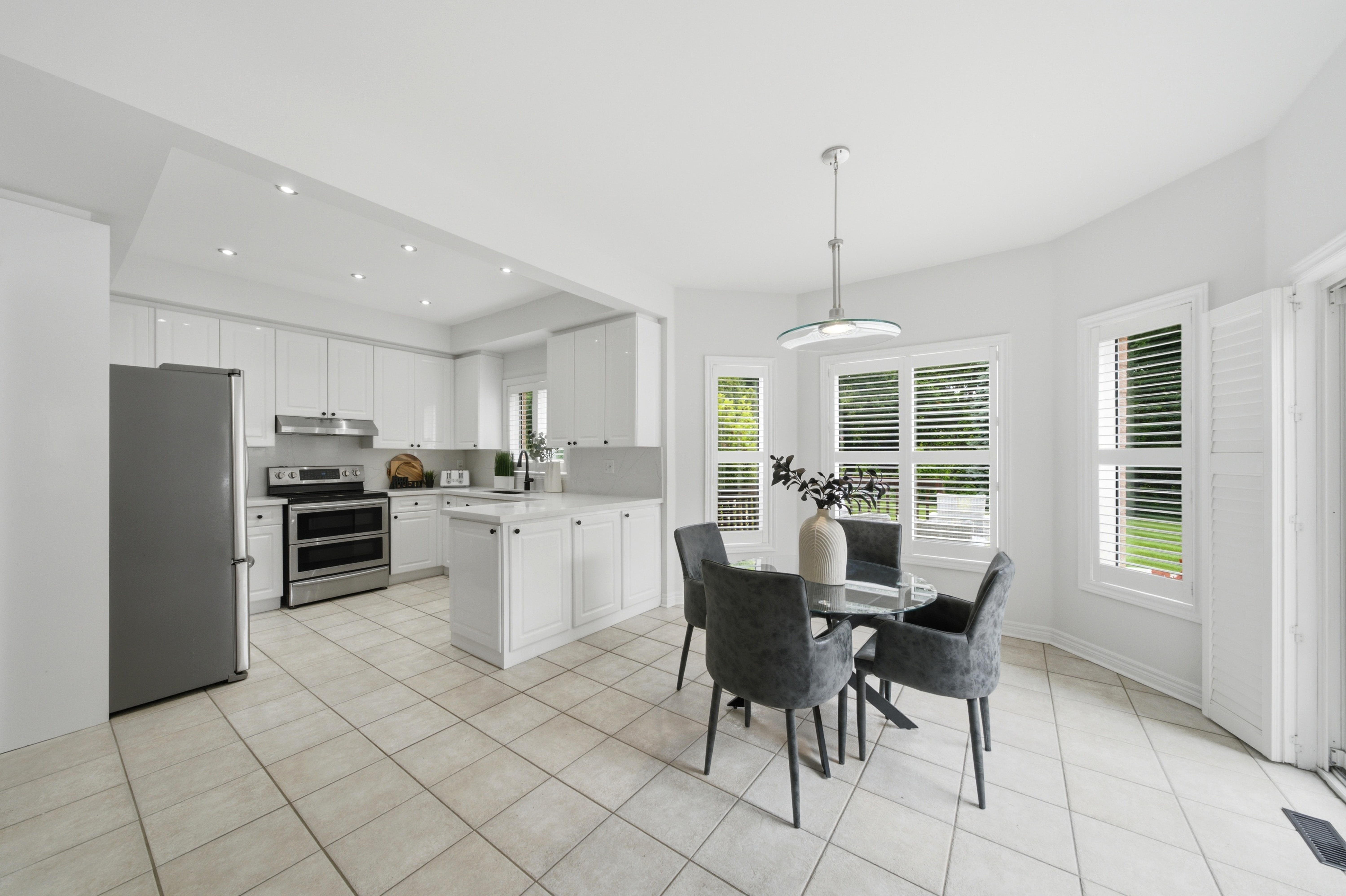 The Kitchen at 7287 Waldorf Way