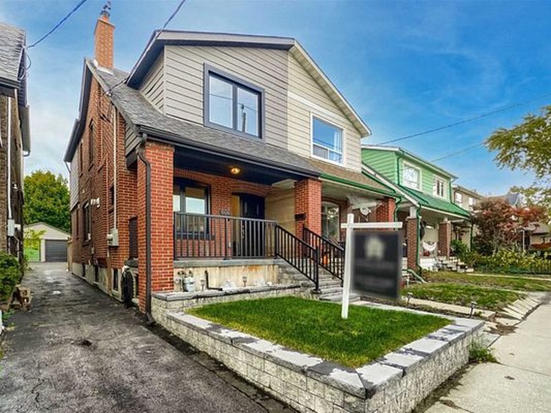 508 Glebeholme Blvd